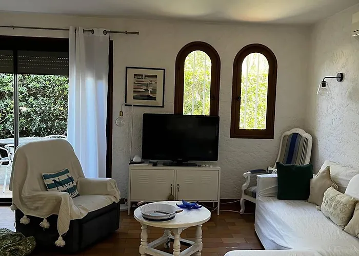 Vakantiehuis Charmante Maison Familiale Climatisee, Proche A - Fr-1-696-69